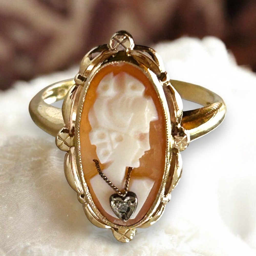 Antique Vintage 10K Solid Gold Cameo Ring w/ Real Diamond Heart Pendant Size 6